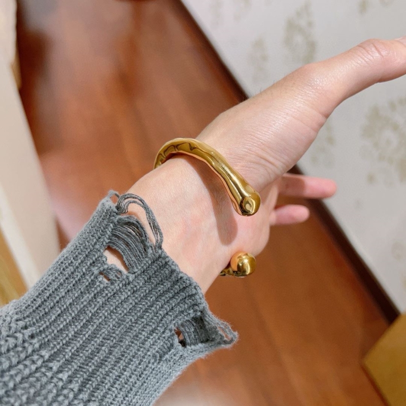 Gvc*1 bracelets